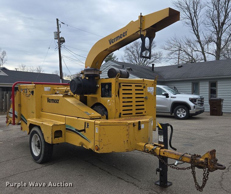 image for item EC4027 2011 Vermeer BC1800XL wood chipper