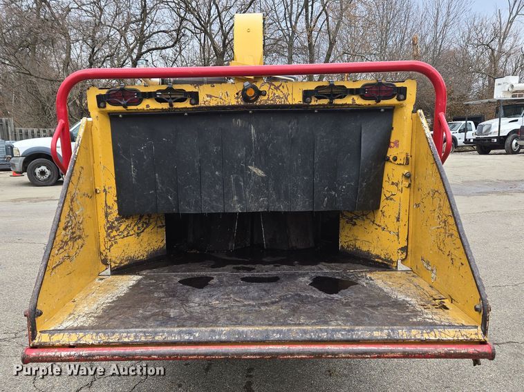 image for item EC4027 2011 Vermeer BC1800XL wood chipper