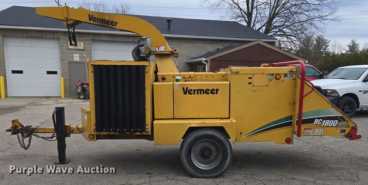 image for item EC4027 2011 Vermeer BC1800XL wood chipper