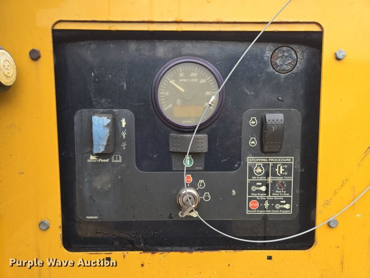 image for item EC4027 2011 Vermeer BC1800XL wood chipper