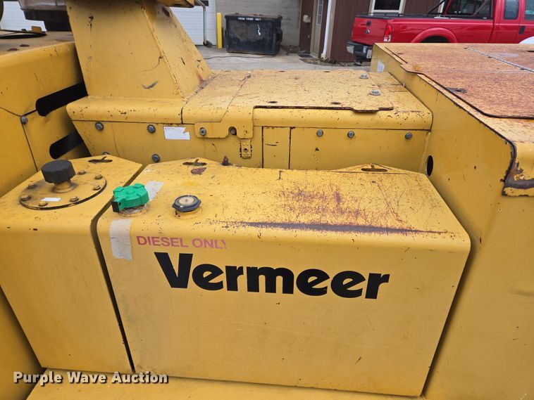 image for item EC4027 2011 Vermeer BC1800XL wood chipper