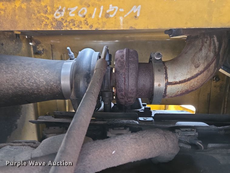 image for item EC4027 2011 Vermeer BC1800XL wood chipper