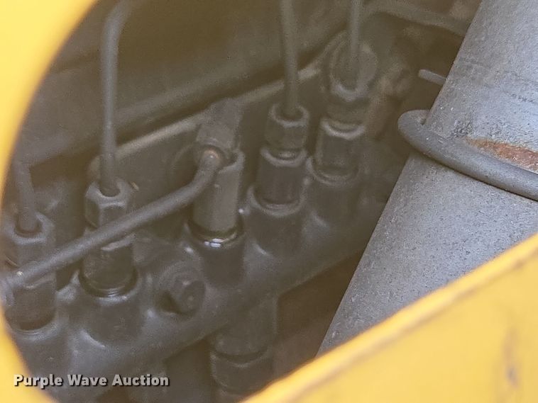 image for item EC4027 2011 Vermeer BC1800XL wood chipper