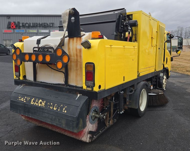 image for item EC4030 2010 Isuzu NPR street sweeper truck