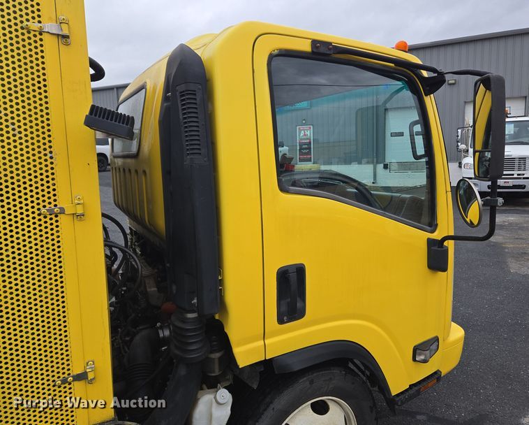 image for item EC4030 2010 Isuzu NPR street sweeper truck