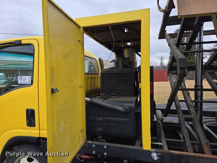 image for item EC4030 2010 Isuzu NPR street sweeper truck