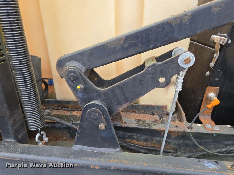 image for item EC4030 2010 Isuzu NPR street sweeper truck