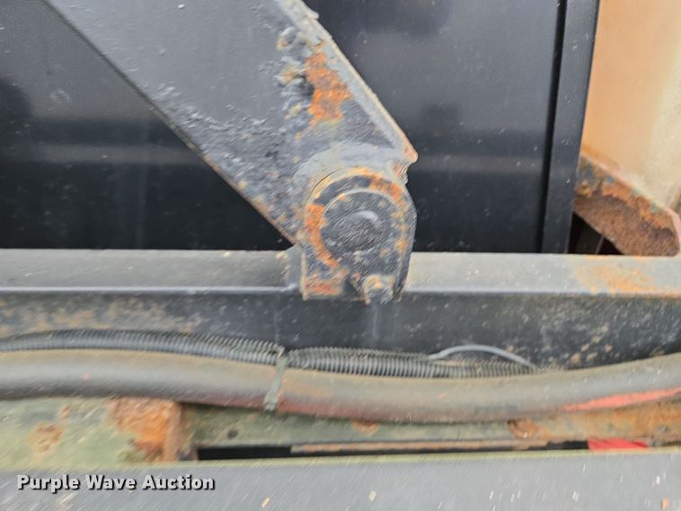 image for item EC4030 2010 Isuzu NPR street sweeper truck