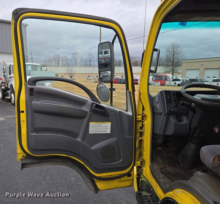 image for item EC4030 2010 Isuzu NPR street sweeper truck