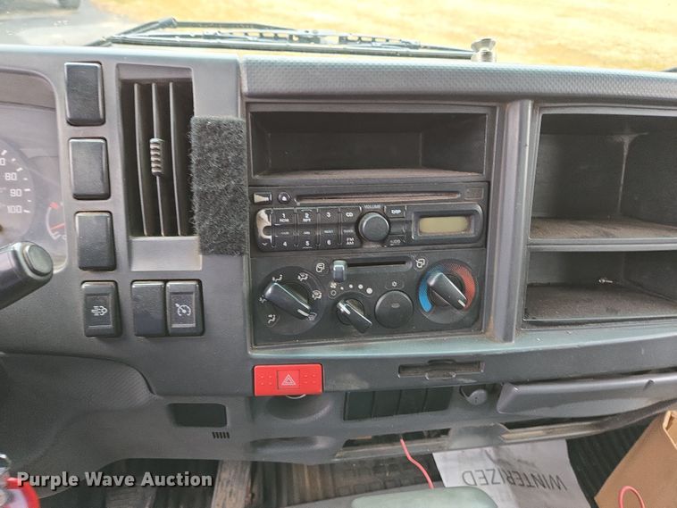 image for item EC4030 2010 Isuzu NPR street sweeper truck