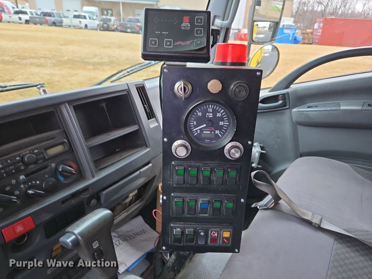 image for item EC4030 2010 Isuzu NPR street sweeper truck