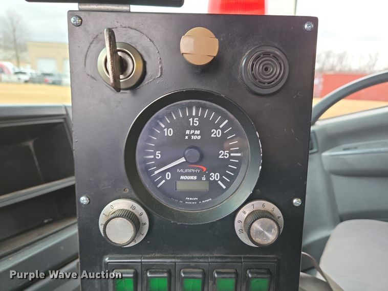 image for item EC4030 2010 Isuzu NPR street sweeper truck