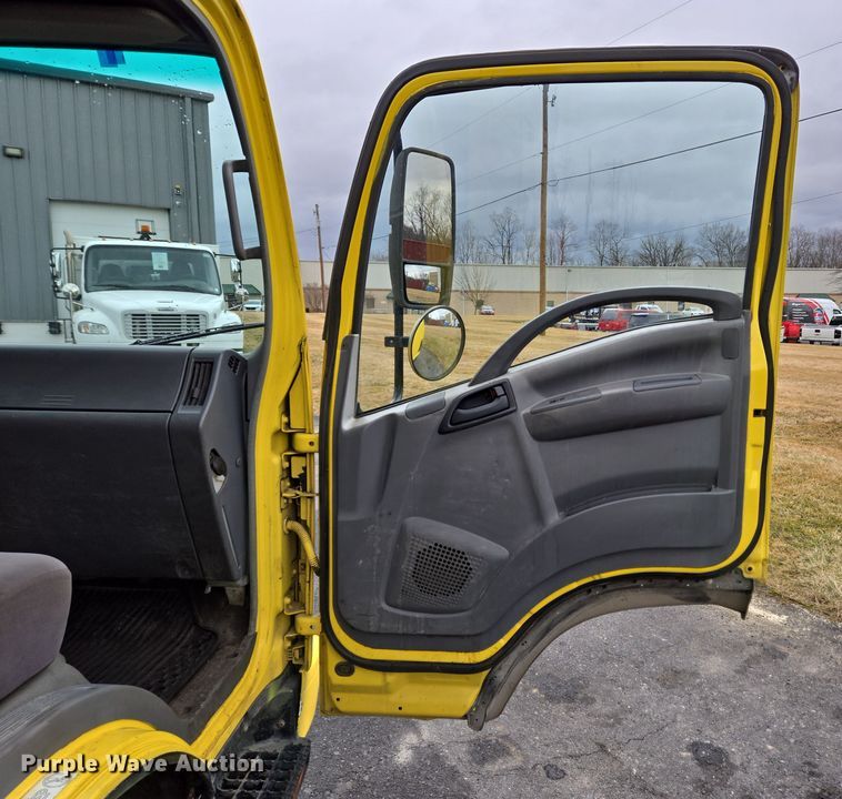 image for item EC4030 2010 Isuzu NPR street sweeper truck