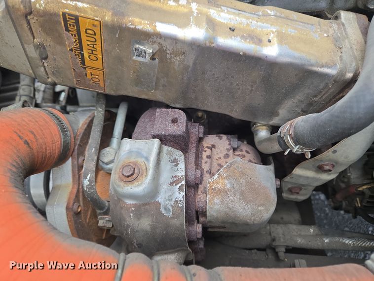 image for item EC4030 2010 Isuzu NPR street sweeper truck