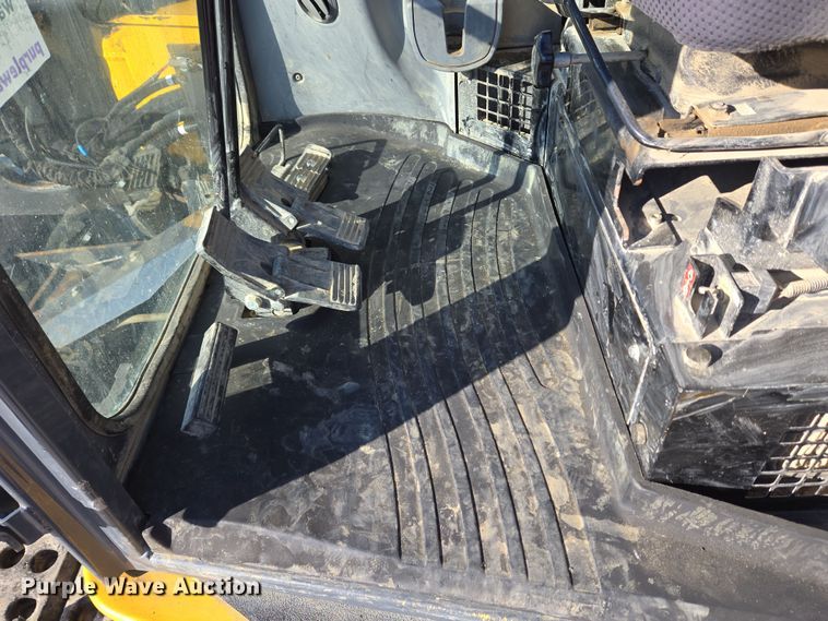 image for item EC4032 2020 John Deere 85G mini excavator