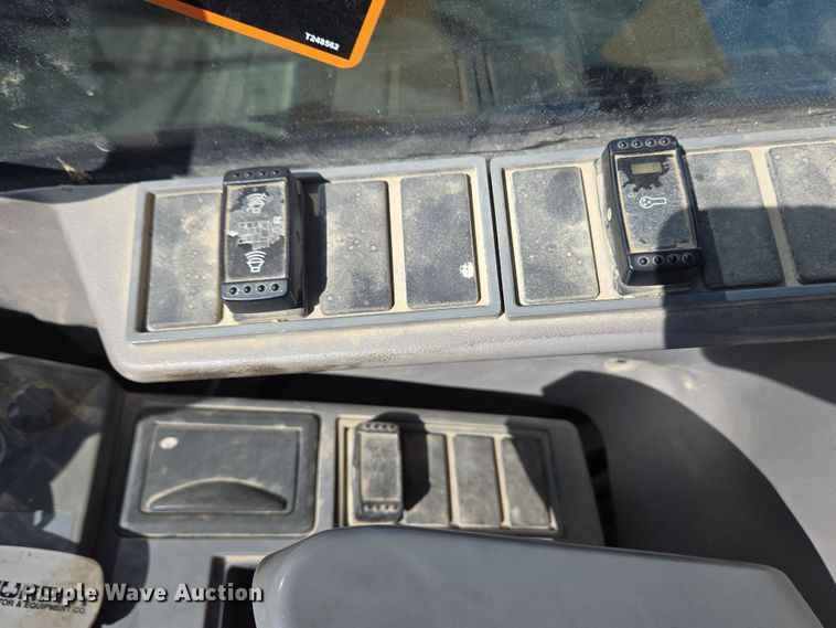 image for item EC4032 2020 John Deere 85G mini excavator