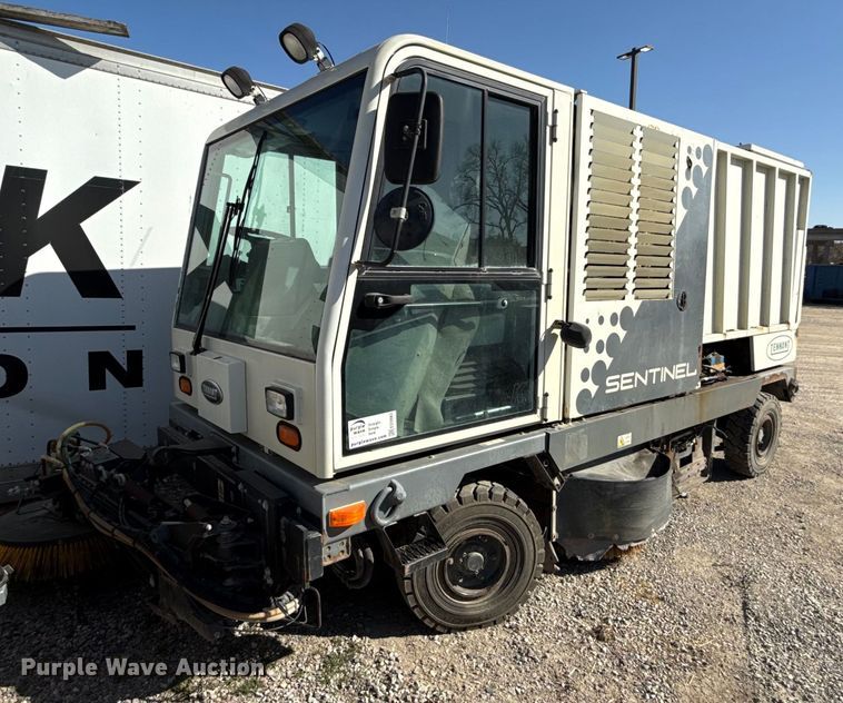 image for item ED3983 2015 Tennant Sentinel street sweeper