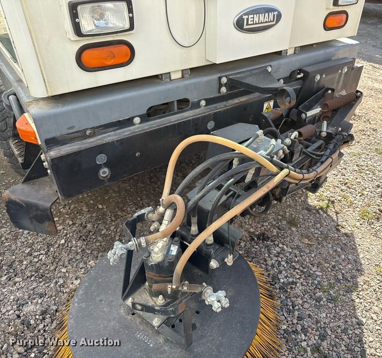 image for item ED3983 2015 Tennant Sentinel street sweeper