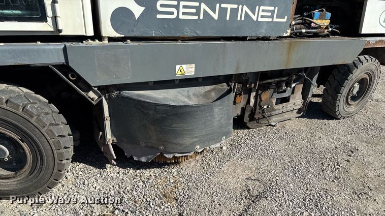 image for item ED3983 2015 Tennant Sentinel street sweeper