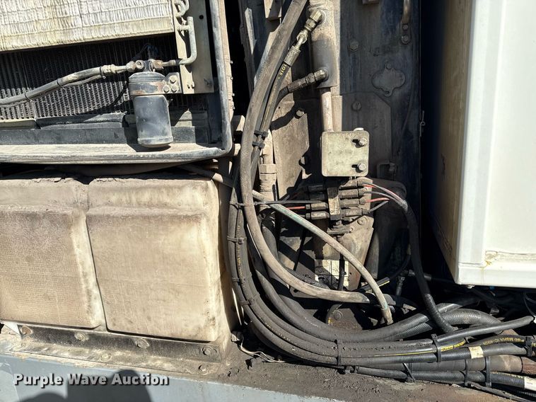 image for item ED3983 2015 Tennant Sentinel street sweeper