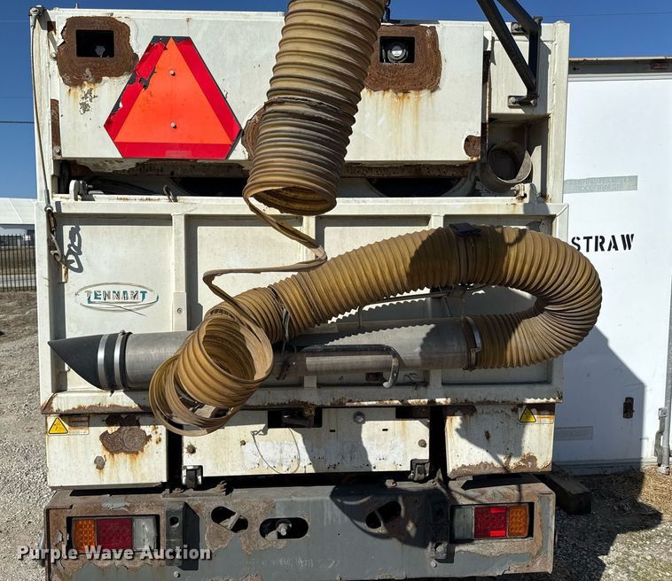 image for item ED3983 2015 Tennant Sentinel street sweeper