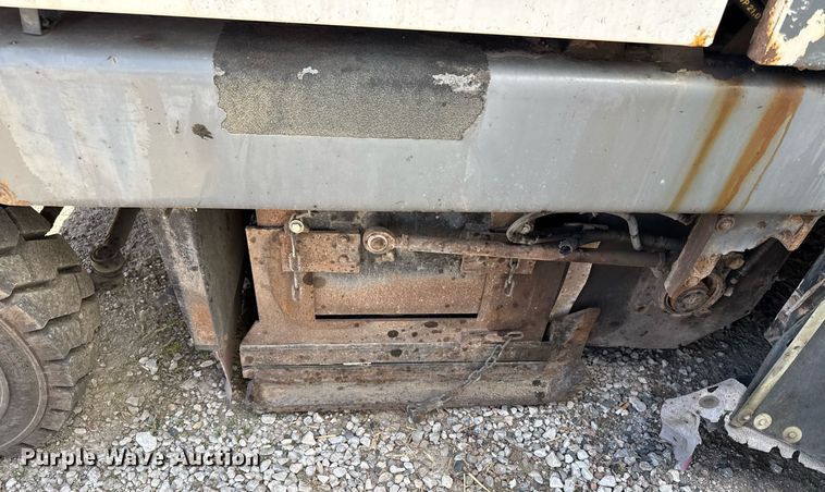 image for item ED3983 2015 Tennant Sentinel street sweeper