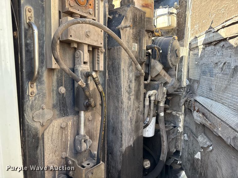 image for item ED3983 2015 Tennant Sentinel street sweeper