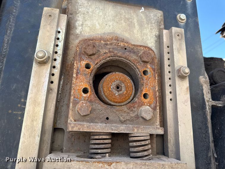 image for item ED3983 2015 Tennant Sentinel street sweeper