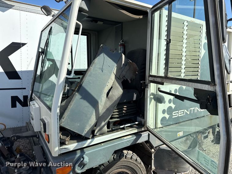 image for item ED3983 2015 Tennant Sentinel street sweeper