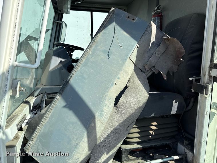 image for item ED3983 2015 Tennant Sentinel street sweeper