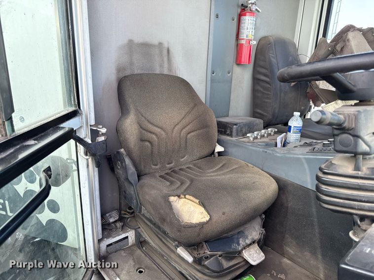 image for item ED3983 2015 Tennant Sentinel street sweeper