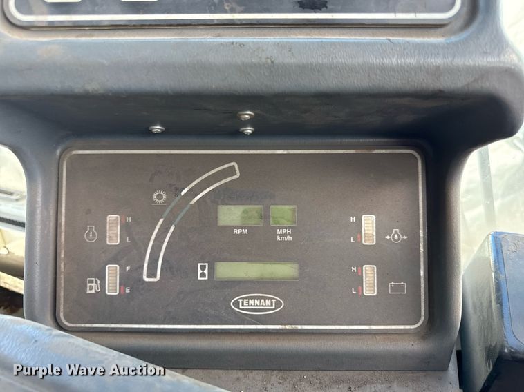 image for item ED3983 2015 Tennant Sentinel street sweeper