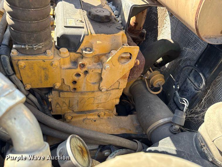 image for item ED3983 2015 Tennant Sentinel street sweeper