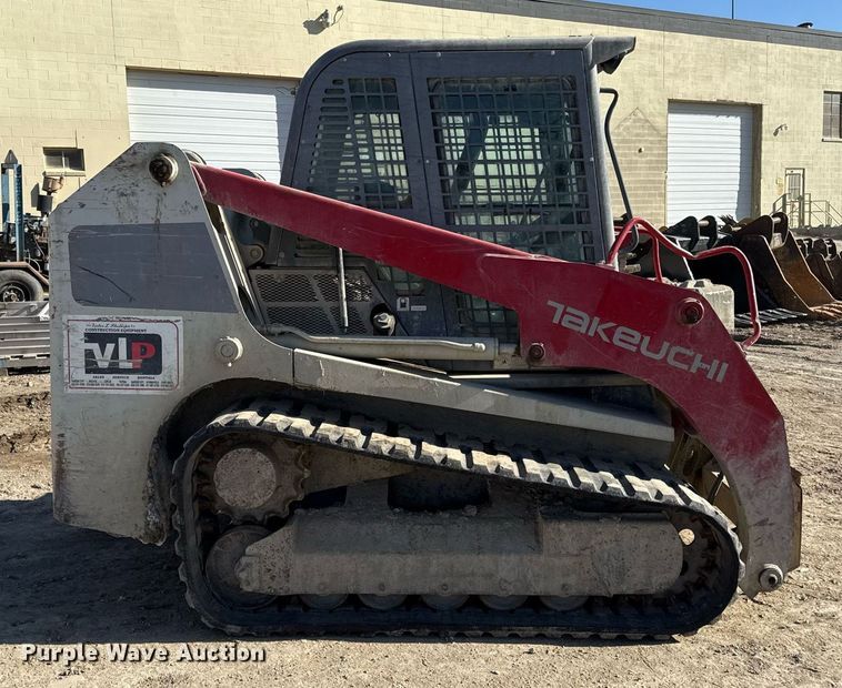image for item ED3984 2016 Takeuchi TL12 tracked skid steer loader