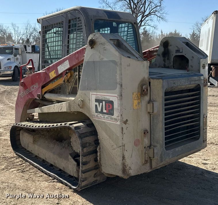 image for item ED3984 2016 Takeuchi TL12 tracked skid steer loader