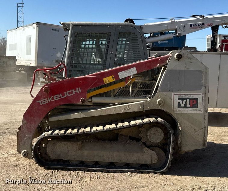 image for item ED3984 2016 Takeuchi TL12 tracked skid steer loader