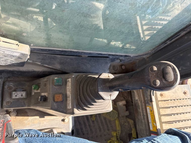 image for item ED3984 2016 Takeuchi TL12 tracked skid steer loader