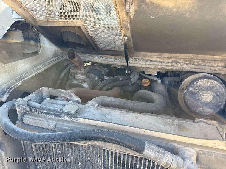 image for item ED3984 2016 Takeuchi TL12 tracked skid steer loader