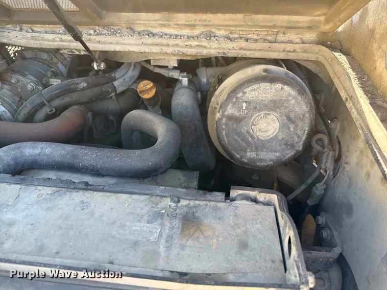 image for item ED3984 2016 Takeuchi TL12 tracked skid steer loader