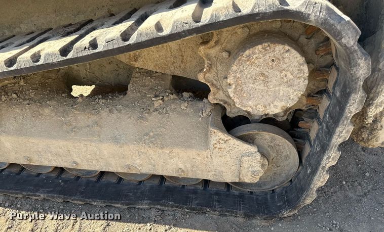 image for item ED3984 2016 Takeuchi TL12 tracked skid steer loader