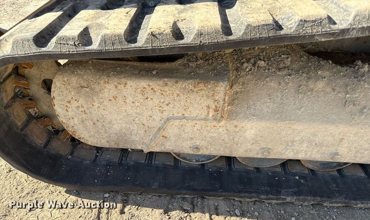 image for item ED3984 2016 Takeuchi TL12 tracked skid steer loader