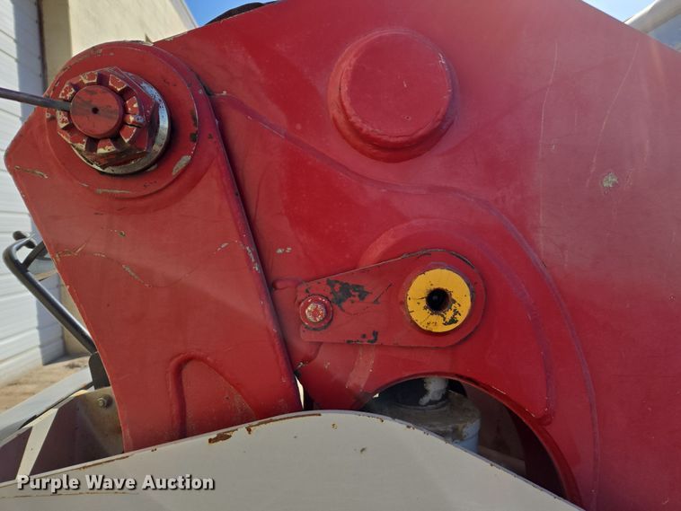 image for item ED3985 2016 Takeuchi TL12V2 tracked skid steer loader