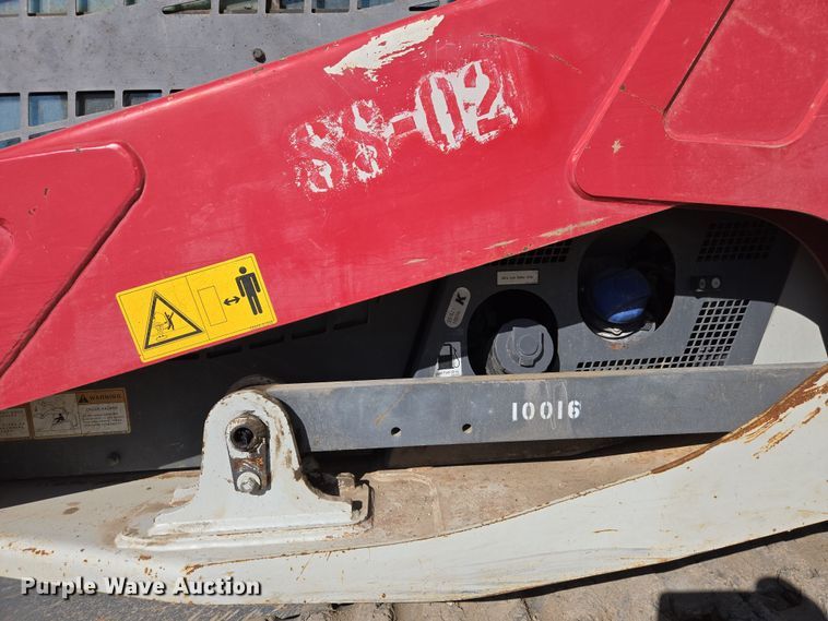 image for item ED3985 2016 Takeuchi TL12V2 tracked skid steer loader