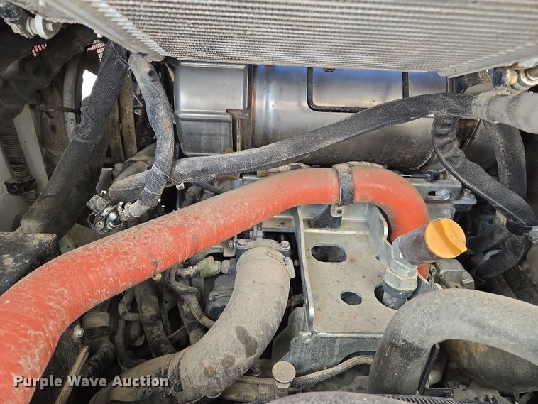 image for item ED3985 2016 Takeuchi TL12V2 tracked skid steer loader