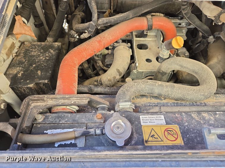 image for item ED3985 2016 Takeuchi TL12V2 tracked skid steer loader