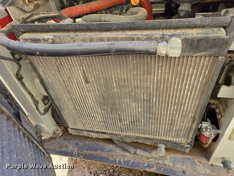 image for item ED3985 2016 Takeuchi TL12V2 tracked skid steer loader