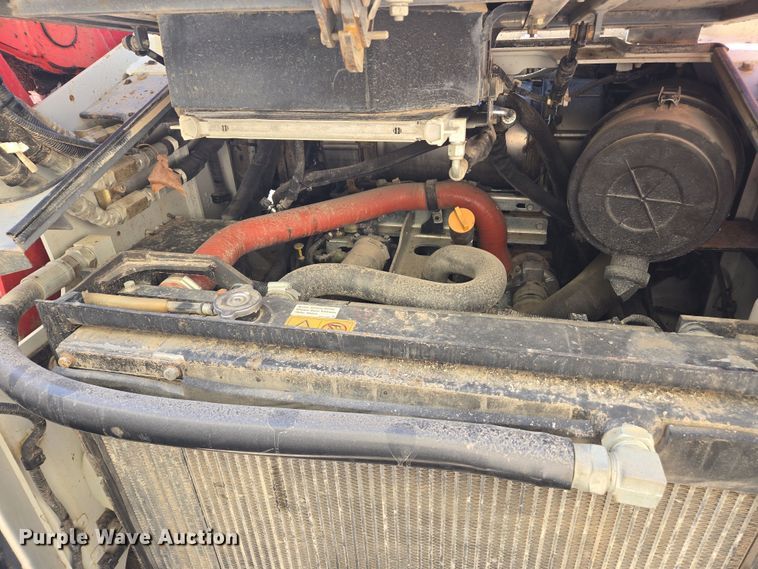 image for item ED3985 2016 Takeuchi TL12V2 tracked skid steer loader