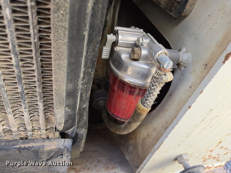 image for item ED3985 2016 Takeuchi TL12V2 tracked skid steer loader