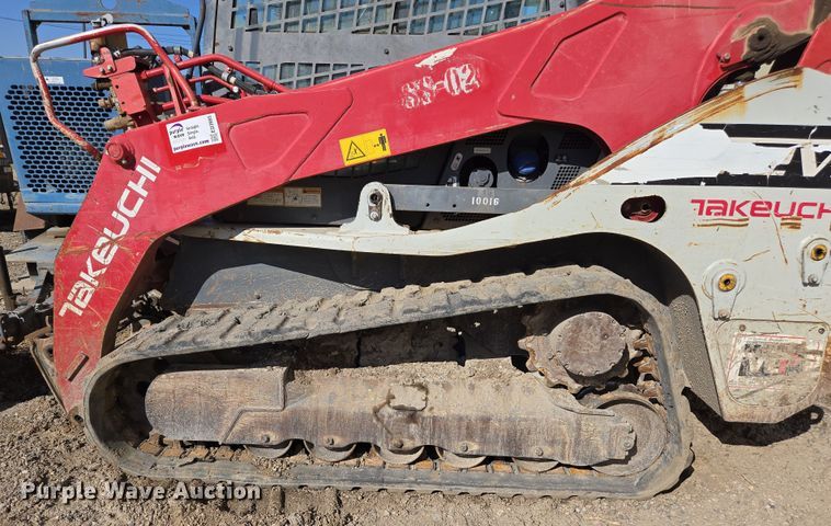 image for item ED3985 2016 Takeuchi TL12V2 tracked skid steer loader