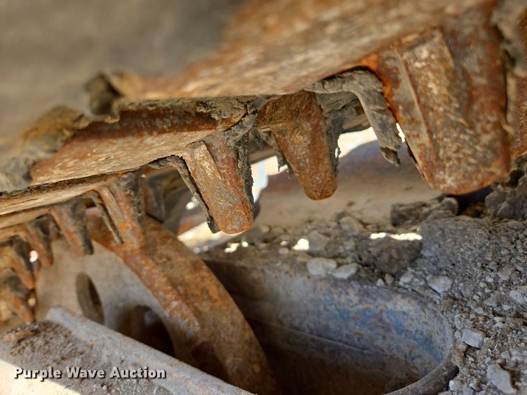 image for item ED3985 2016 Takeuchi TL12V2 tracked skid steer loader